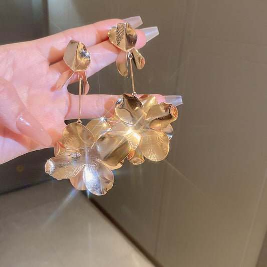 Luxe Petal Drops